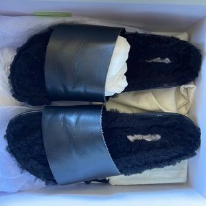 St Agni Shearling Platform size 39